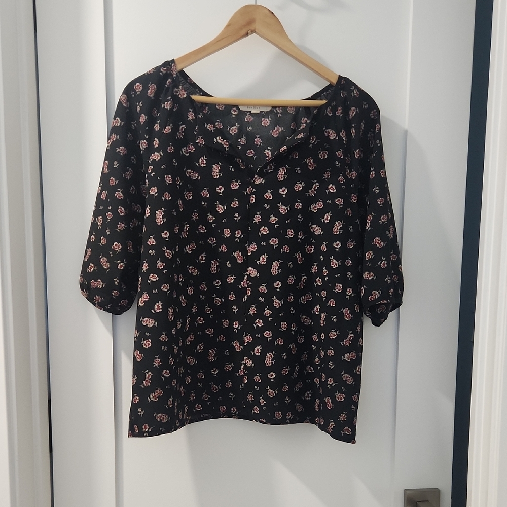 Floral Black Blouse